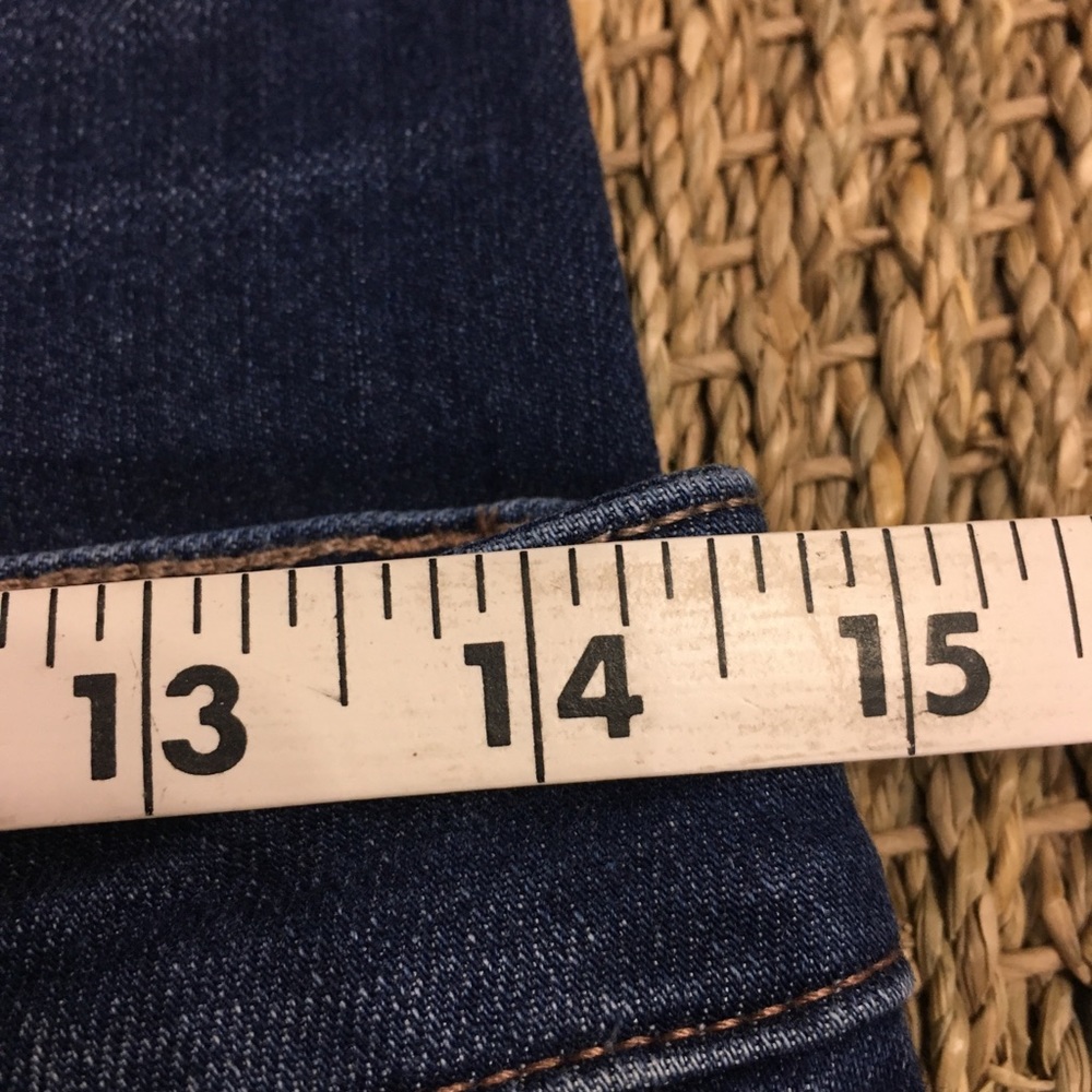 EUC White House Black Market Slim Leg Regular Distressed Fabric Jean - Picture 12 of 15